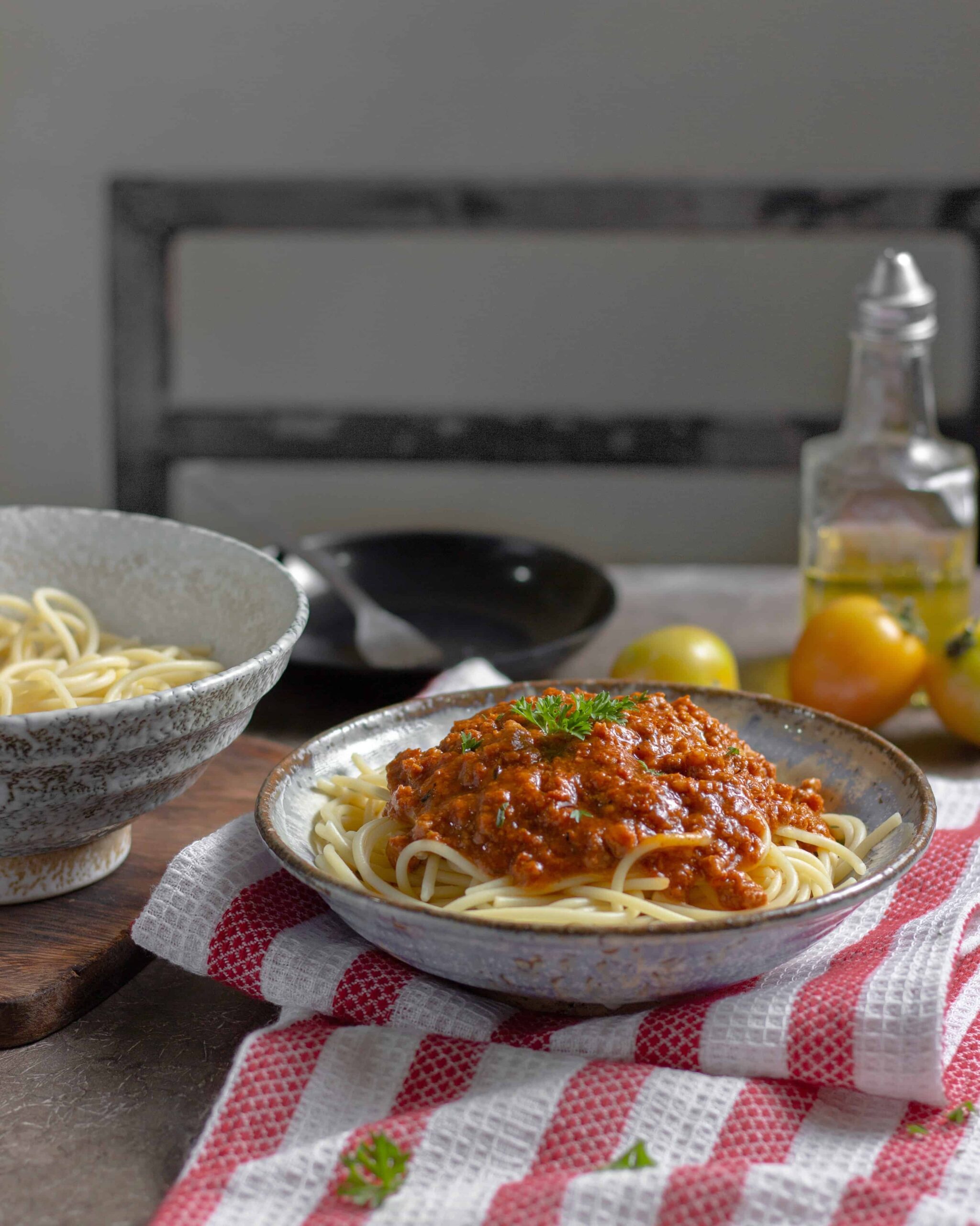 Which wine goes best with meals? 1 Which wine goes best with meals?